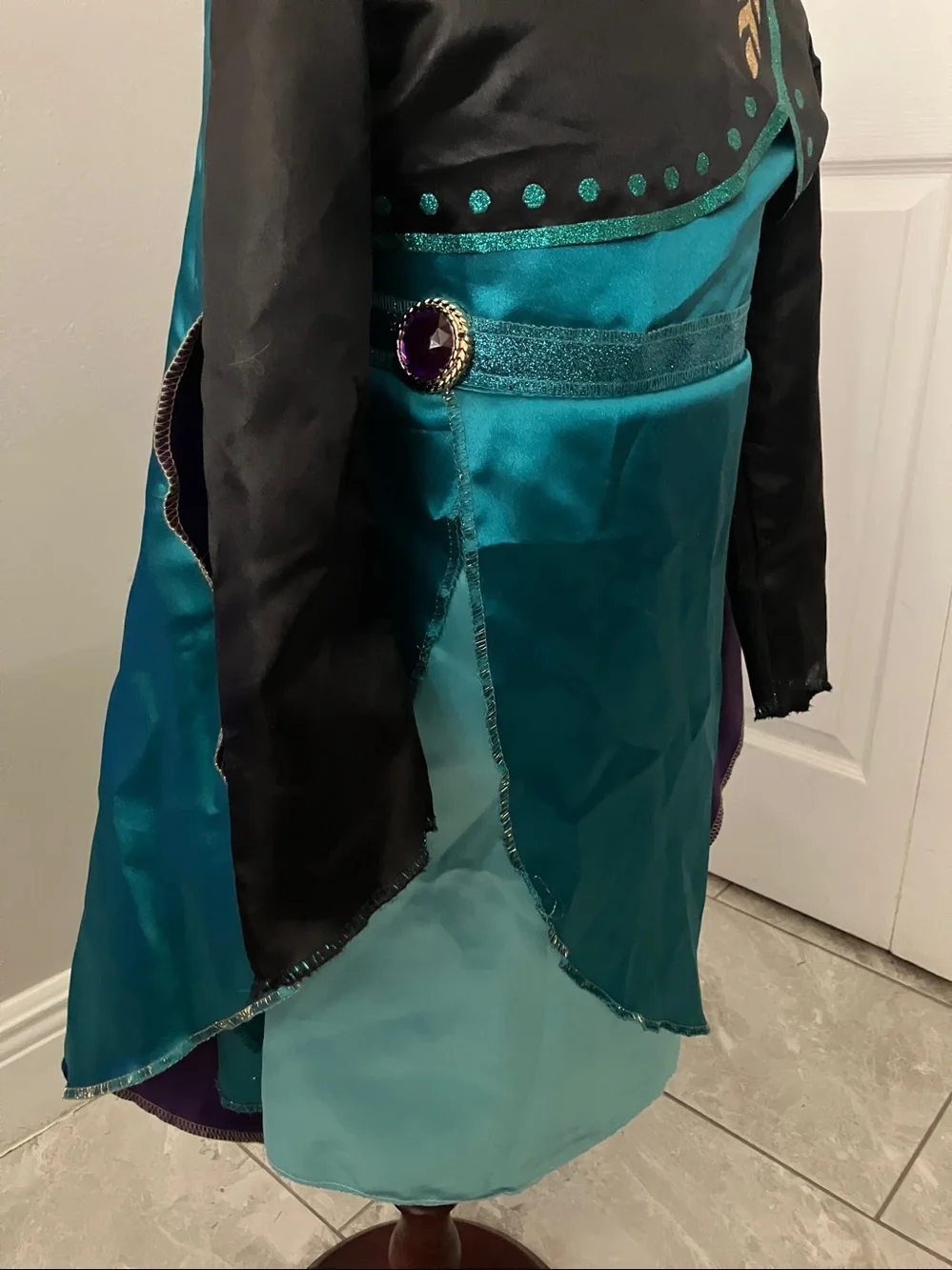 DISNEY Girls Frozen 2 Queen Anna Dress Up Costume | 4-6X